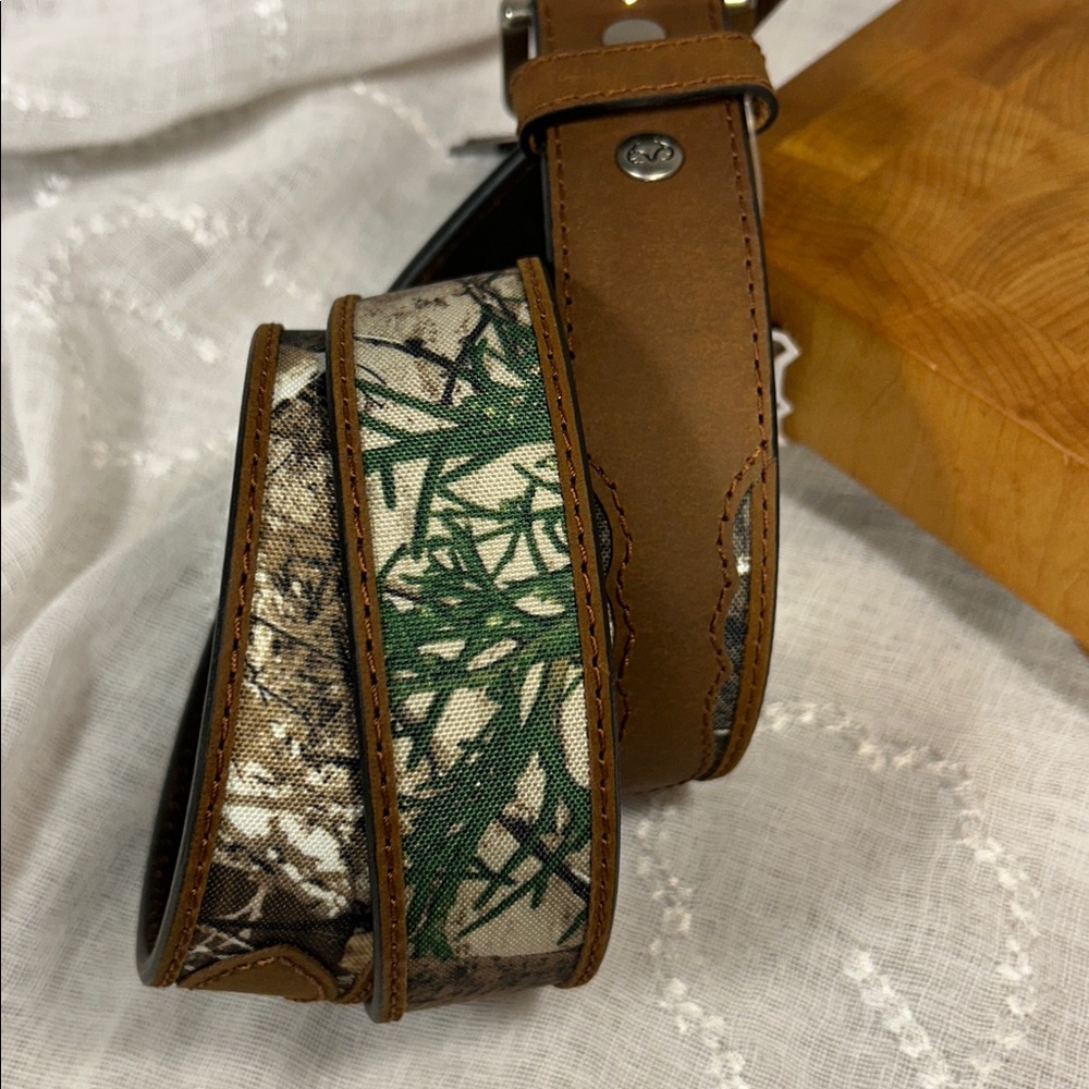NWT Realtree leather and camouflage belt 44/110 - Picture 11 of 12